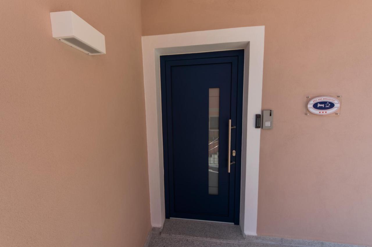 Controvento Bed and Breakfast La Maddalena  Eksteriør billede