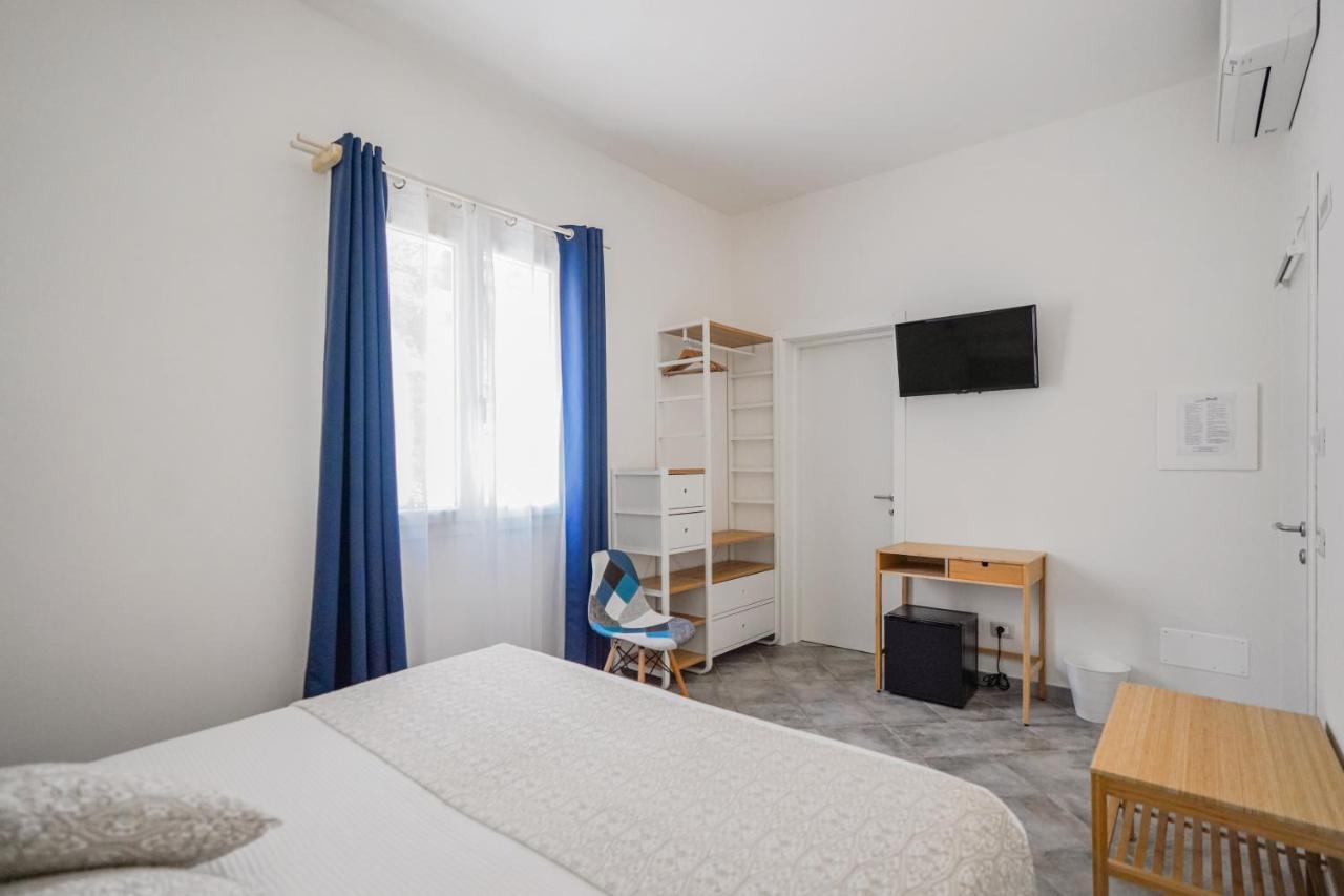 Controvento Bed and Breakfast La Maddalena  Eksteriør billede